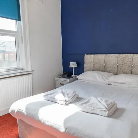 Hotel Delmont & View Restaurant Scarborough