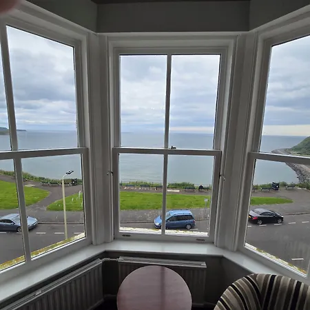 Delmont & View Restaurant Scarborough