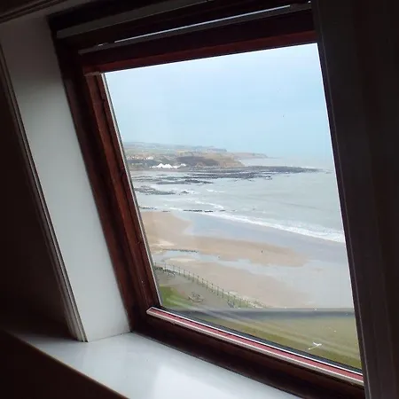 Delmont & View Restaurant Hotel 4*