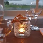 Delmont & View Restaurant Hotel Scarborough