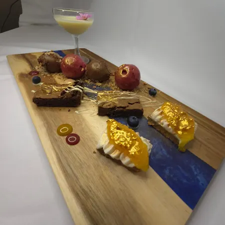 Delmont & View Restaurant