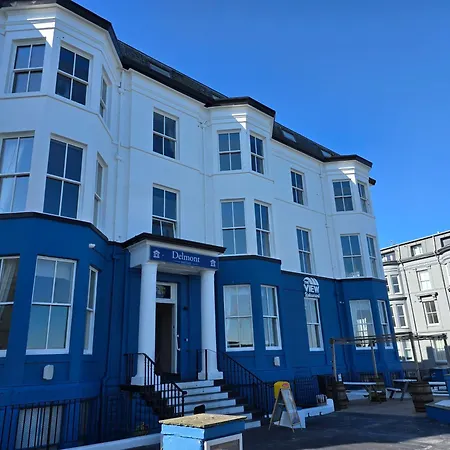 Delmont & View Restaurant Hotel