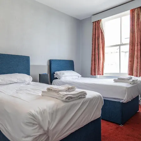 Delmont & View Restaurant 4*