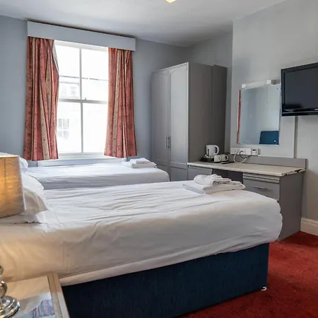 Delmont & View Restaurant Hotel 3*