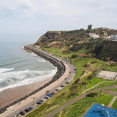 Delmont & View Restaurant 4*