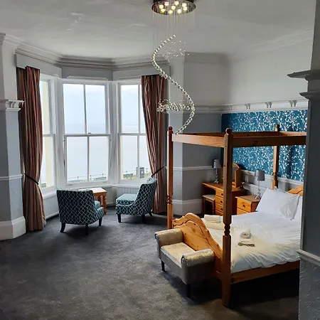 Delmont & View Restaurant Отель 4*