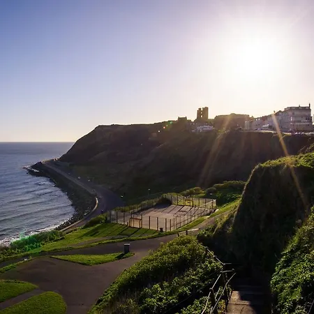 Delmont & View Restaurant 4*