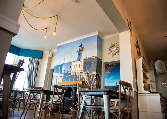 ホテル Delmont & View Restaurant 4*