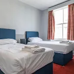 Delmont & View Restaurant 4*