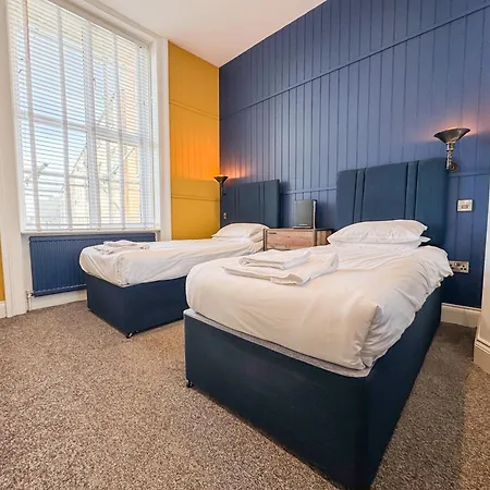 Delmont & View Restaurant