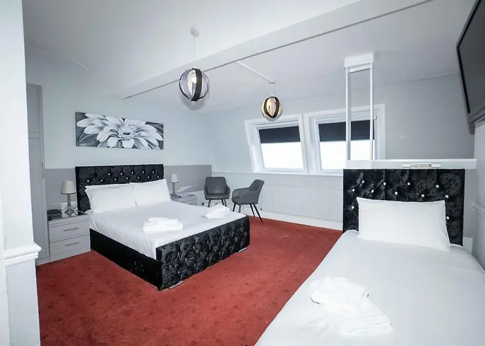 Delmont & View Restaurant Scarborough