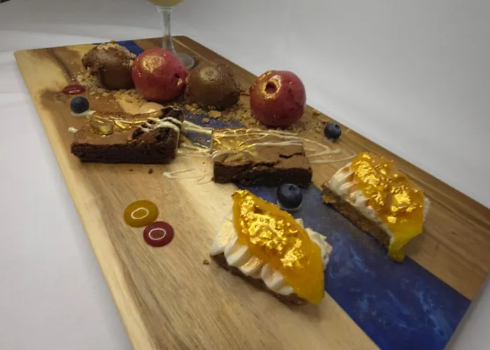 Delmont & View Restaurant