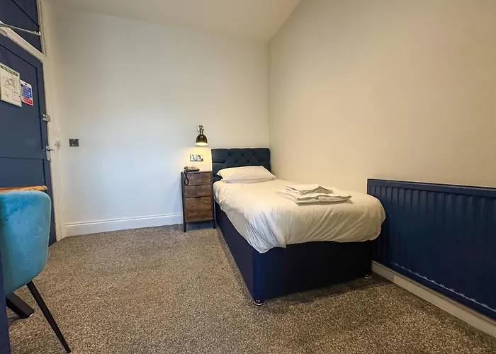 Delmont & View Restaurant Hotel 4*