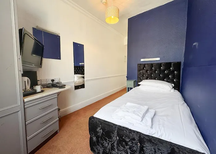 Delmont & View Restaurant Hotel