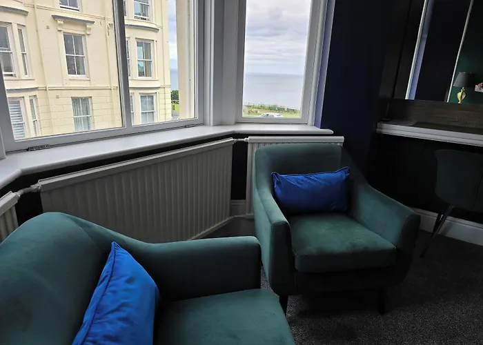 Hotel Delmont & View Restaurant Scarborough
